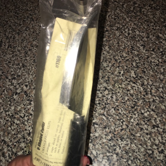 Pampered Chef Kitchen Pampered Chef V Shaped Cutter 16 Poshmark